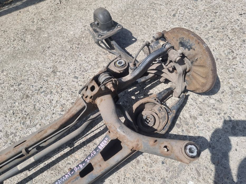 punte spate volkswagen passat b8 break 2015