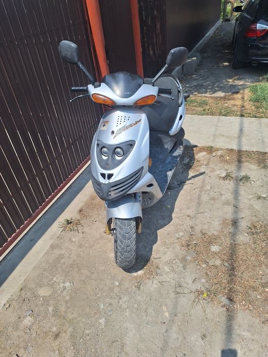 Scuter Suzuki Katana