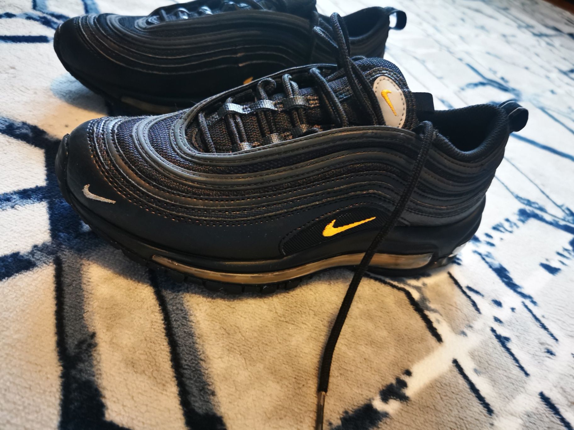 Nike air неразличими от нови
