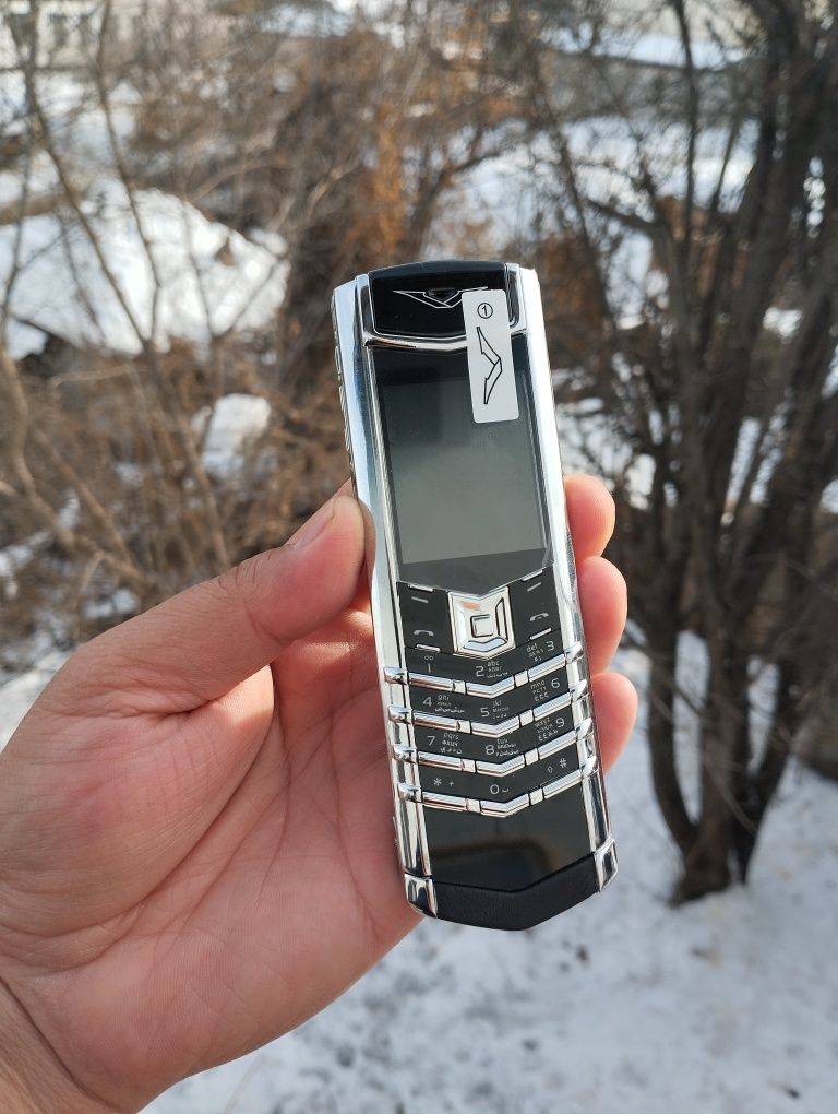 Vertu signature S модели