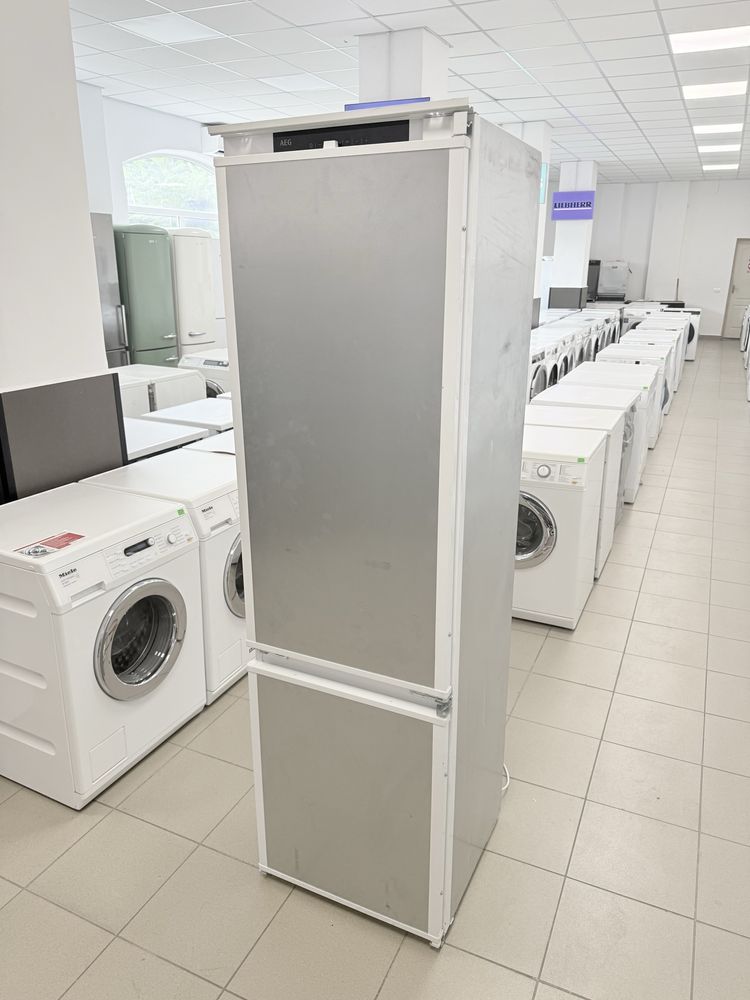 Frigider Combina frigorifica incorporabila AEG