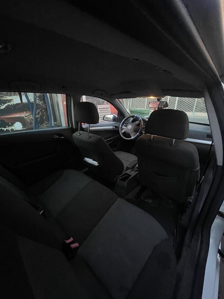 Opel Astra h 1.7