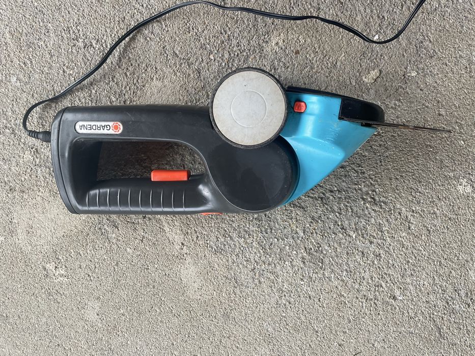 Foarfeca Gardena pentru gard viu/ flori