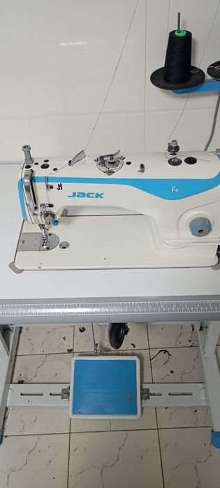 Tikuv mashina JACK F4