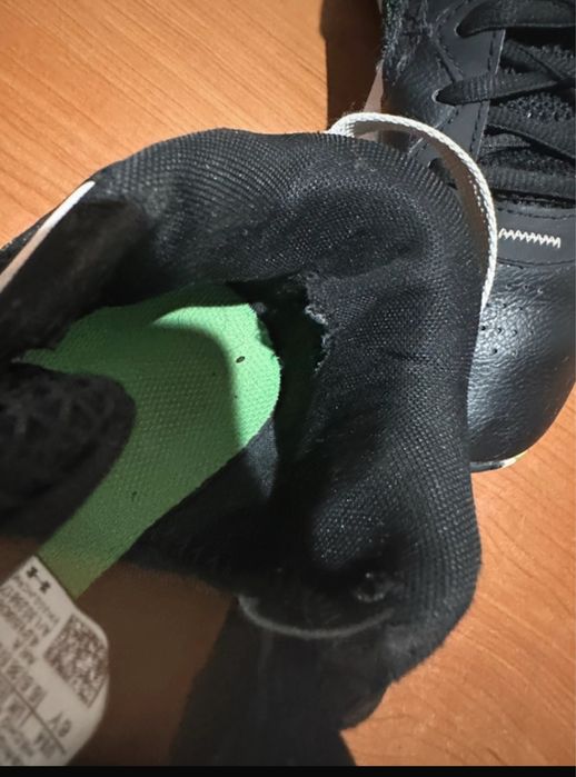 Adidași  băieți mărimea 38