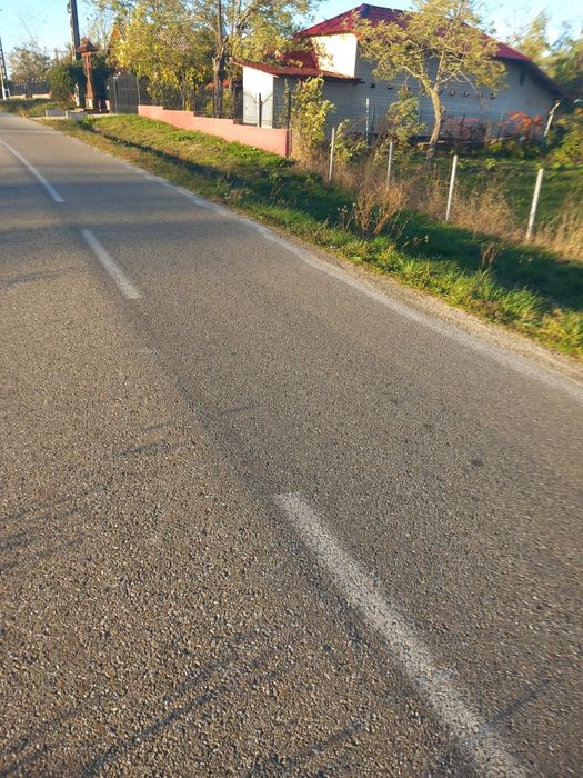 Vând teren intravilan 1600mp Suseni