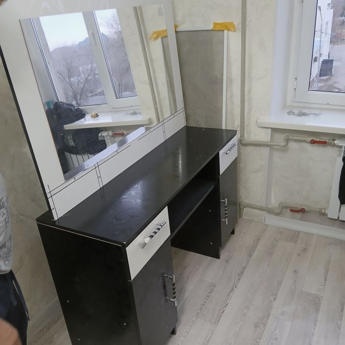 продам комод с зеркалой состояние хорошее