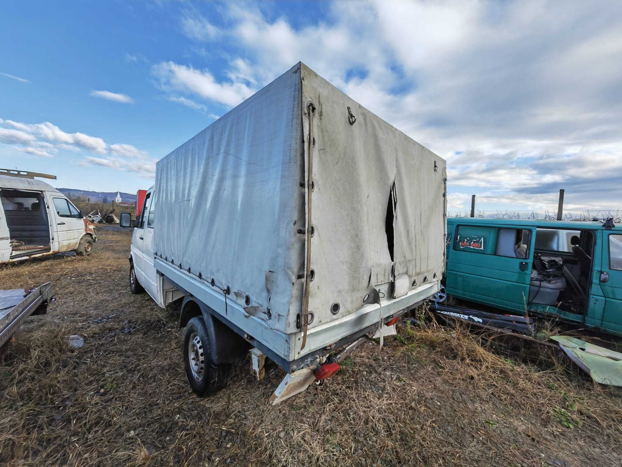 Lada sau Bena cu obloane si prelata, Sprinter sau VW LT 1996 - 2006