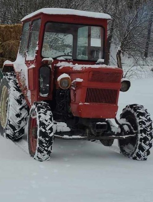Tractor UTB 445 DT