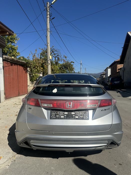 Honda Civic 1.8 v-tec на части.!