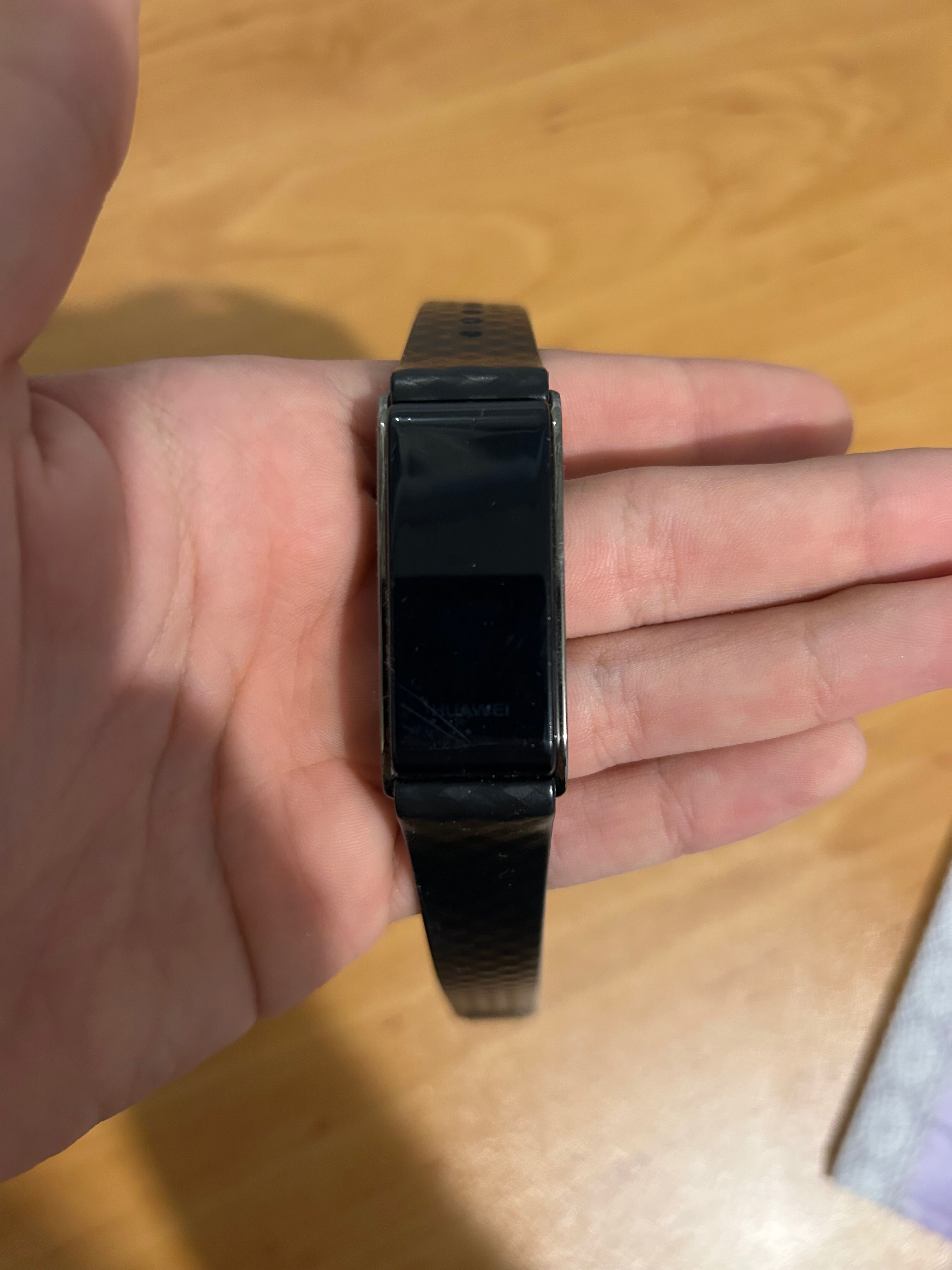 Фитнес гривна Huawei Color Band A2