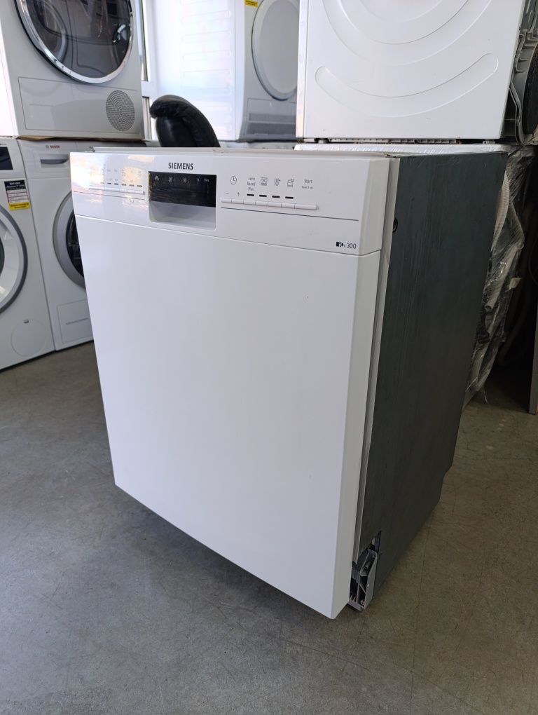 Съдомиялна SIEMENS IQ 300