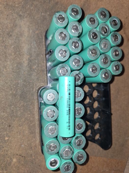 Lot 39 celule recuperate LYYL 2600mah, 10 a descărcare!