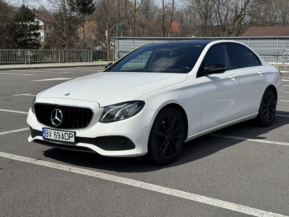 Vand Mercedes-Benz E220 2017 Ambientale CarPlay Led Starlight