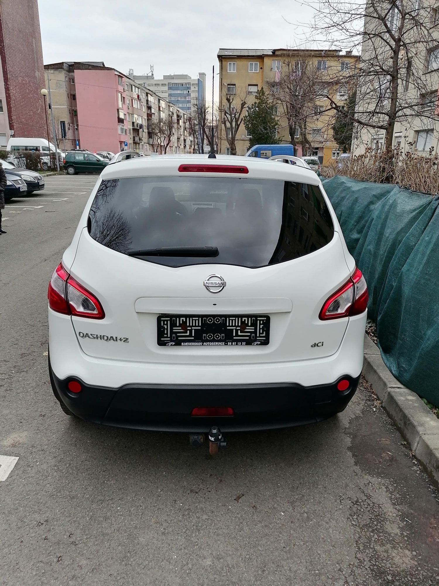 Nissan qhasqai plus 2