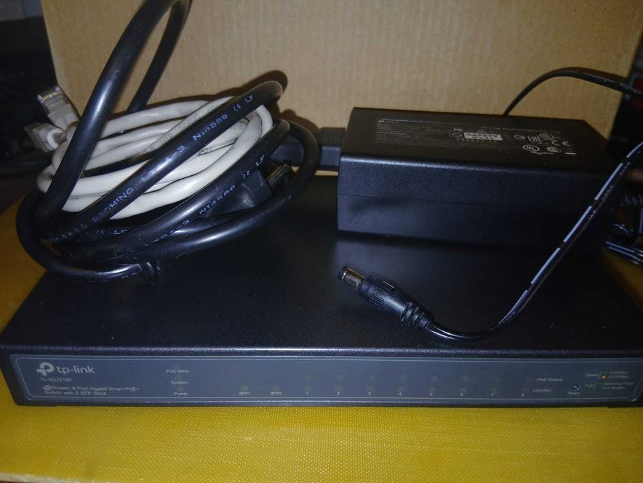 Switch TP-Link TL-SG2210P V3