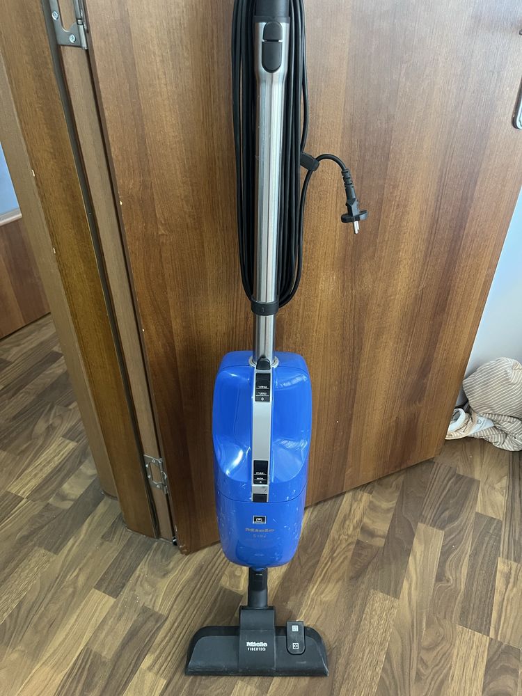 Прахосмукачка Miele S192