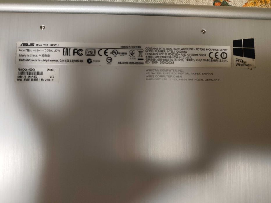 Asus UX501J-DS71T, 4k touch, 15.6, I7, 16 ram, 512 ssd, 960M - oтличен