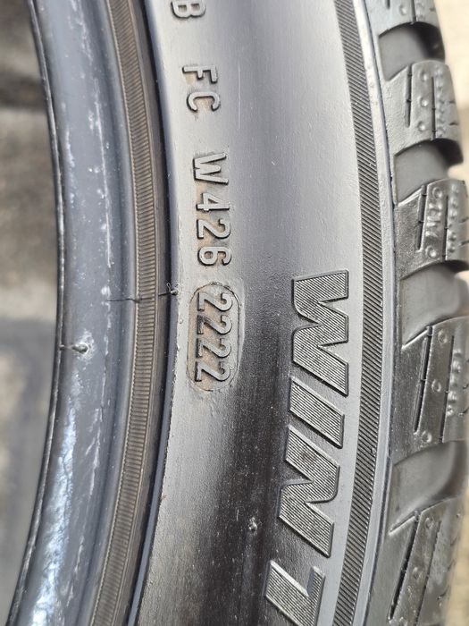235 40 19 Pirelli