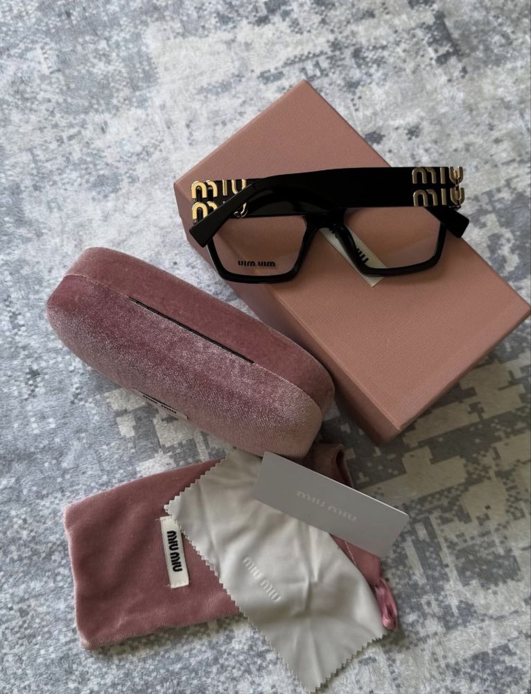 Рамка за очила Miu Miu
