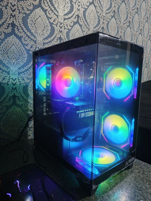 Yangi kuchli gaming Pc srochna sotiladi + bonus aksessuarlar.