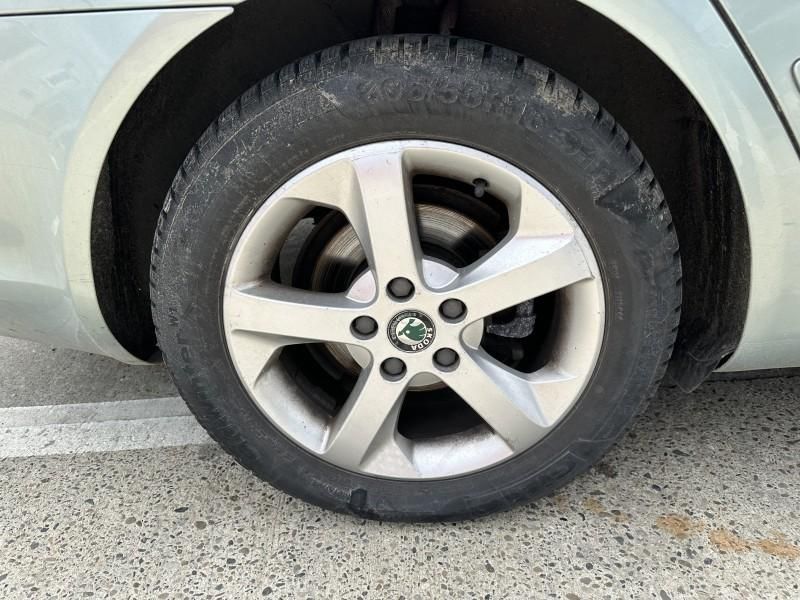 Jante aliaj r16 anvelope iarna Skoda Octavia 2 facelift (2008-2013)