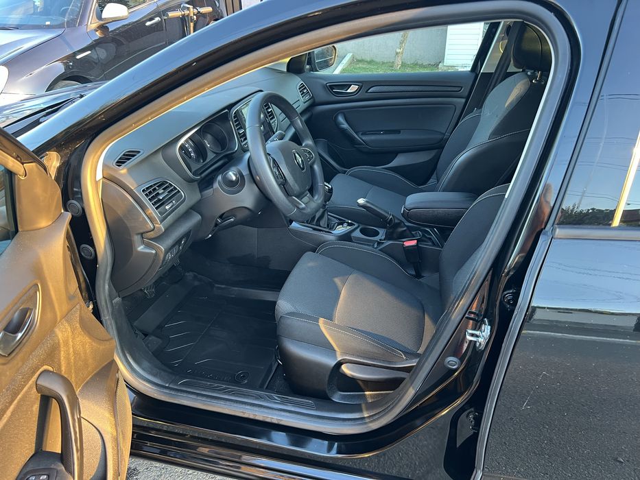 OKAZIE!!! Vand Renault Megane •2020• 17000KM!!!