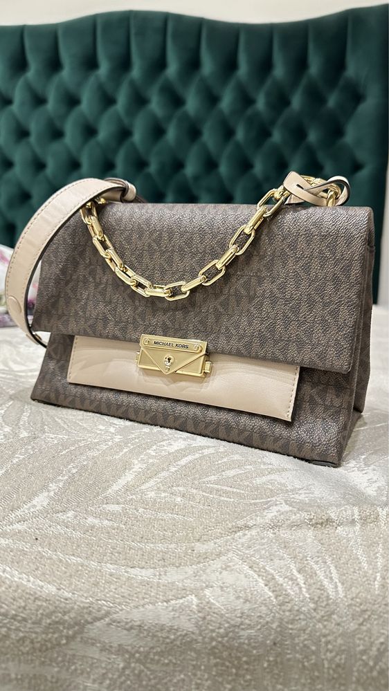 Сумка от Michael Kors в отличном состоянии