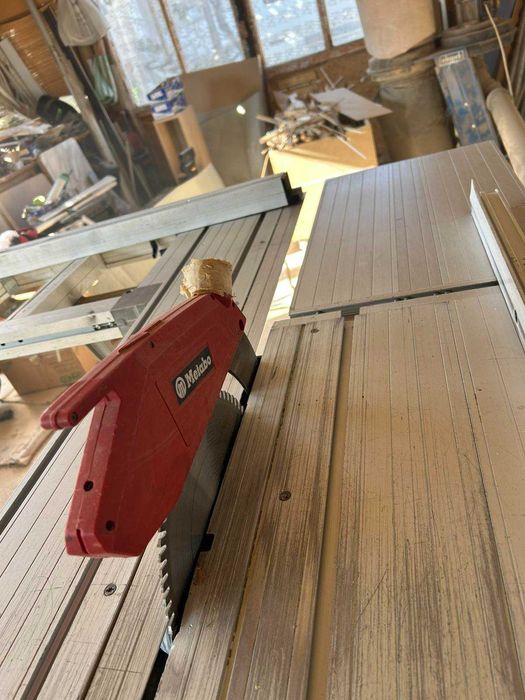 Циркуляр с подрезвач трифазен Metabo Tk U 1693 D с аспирация Scheppach