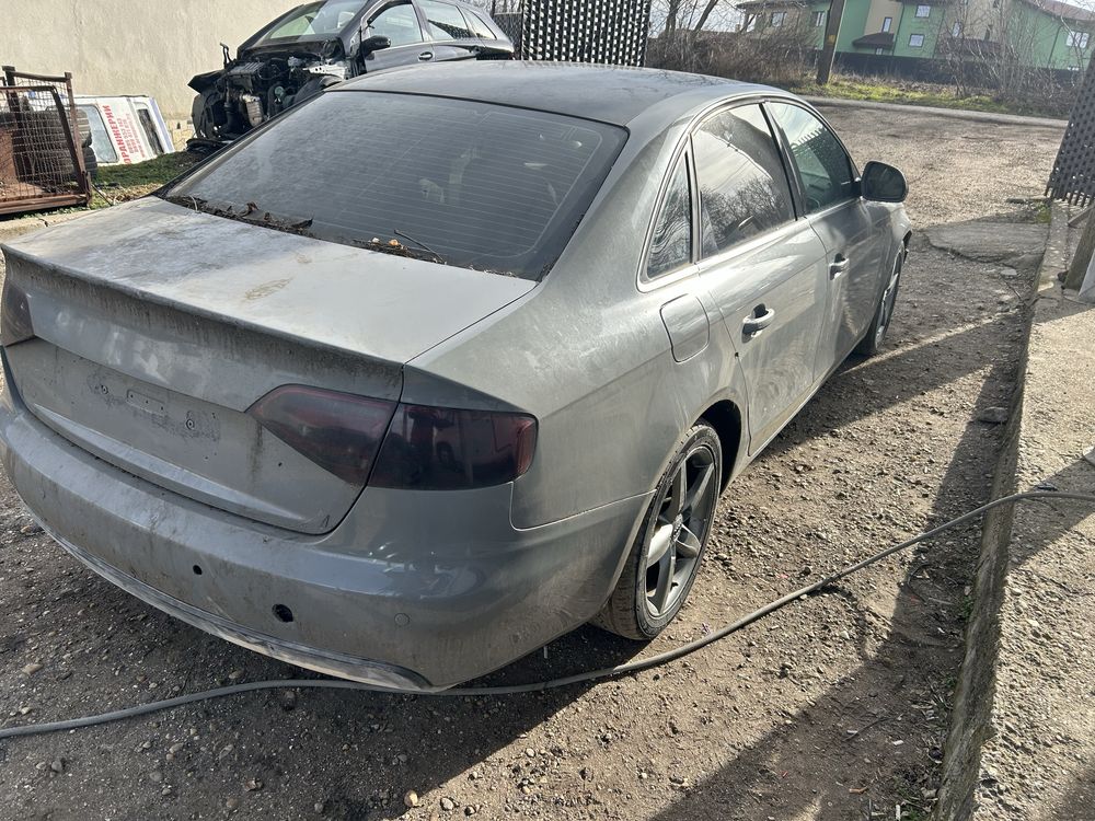 Audi A4 B8 2.0TDI 143кс.  2009г. - НА ЧАСТИ
