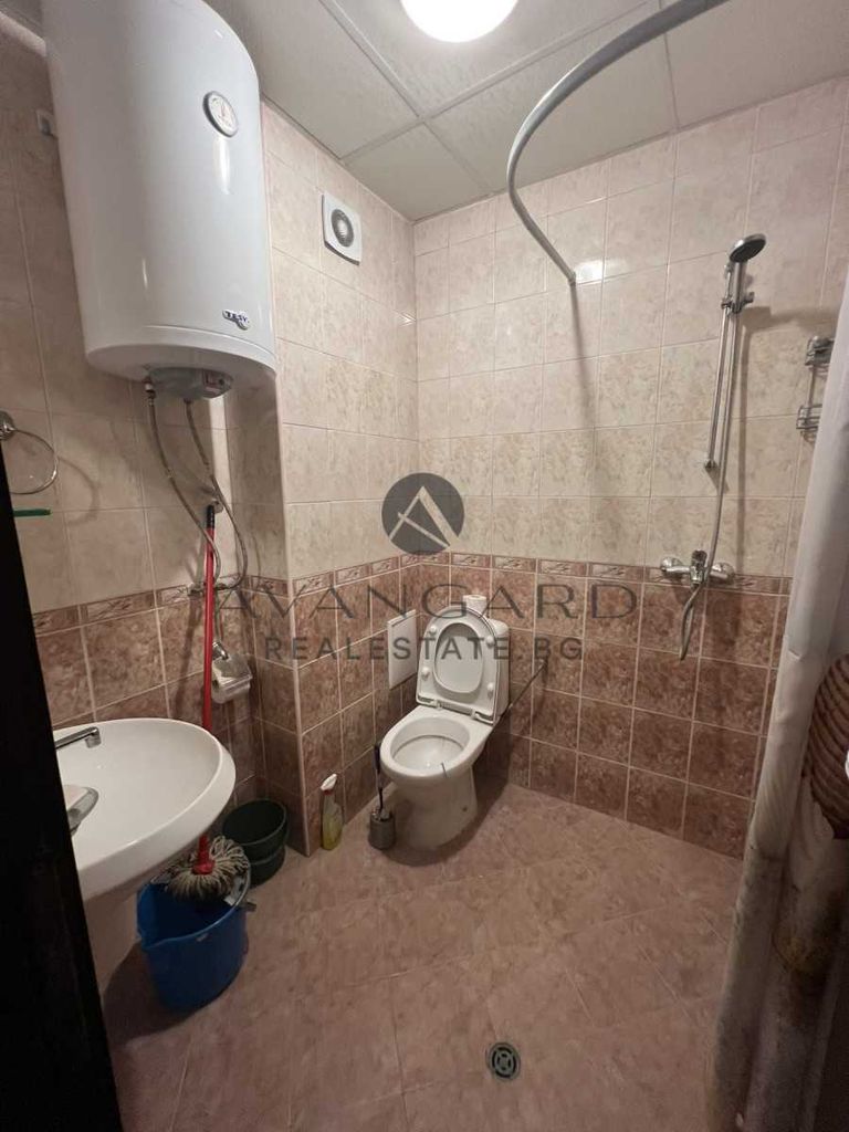 Продава се Едностаен апартамент в Пловдив, Център - 41 кв.м за 1903 €/кв.м - Снимка #2