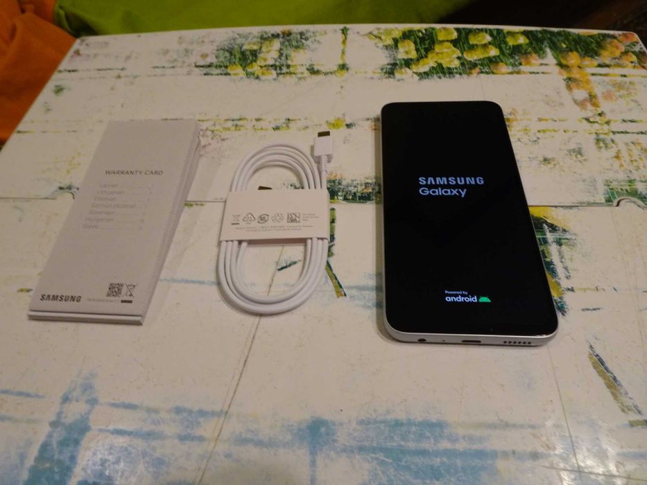 Смартфон SAMSUNG GALAXY A05s 4/64GB Silver, нов, прочети описанието