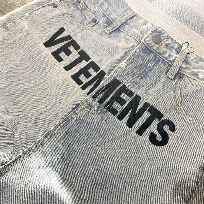 Джинсы Vetements