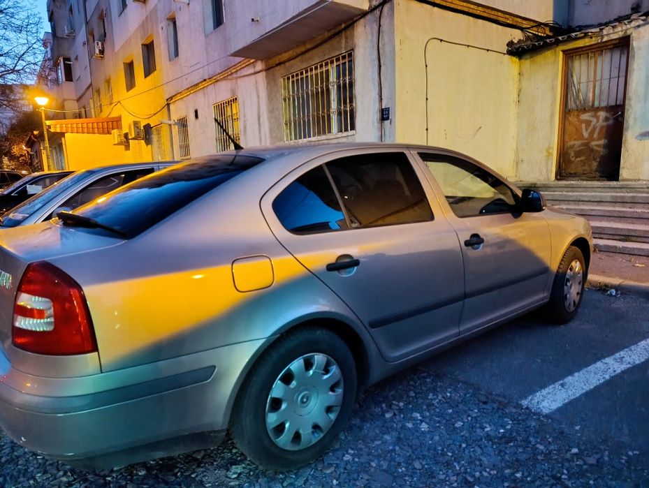 Skoda Octavia 2  1.6  MPI 2012