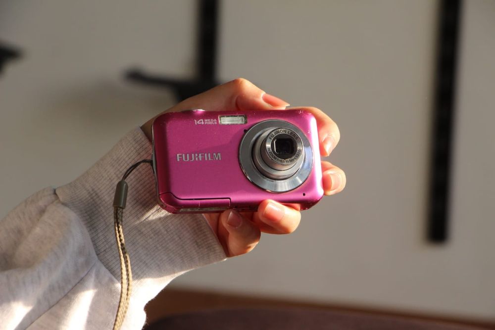 Продам красивую мыльницу Fujifilm