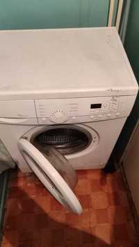 Продаю стирального машинку
