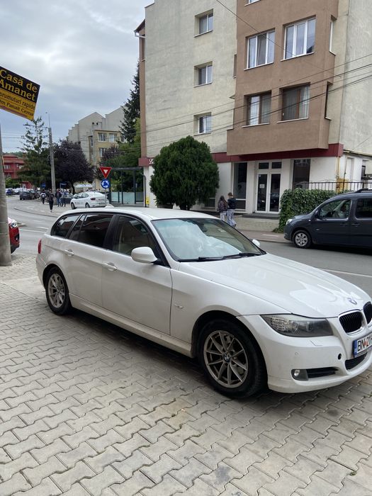 Bmw seria 3 din 2010
