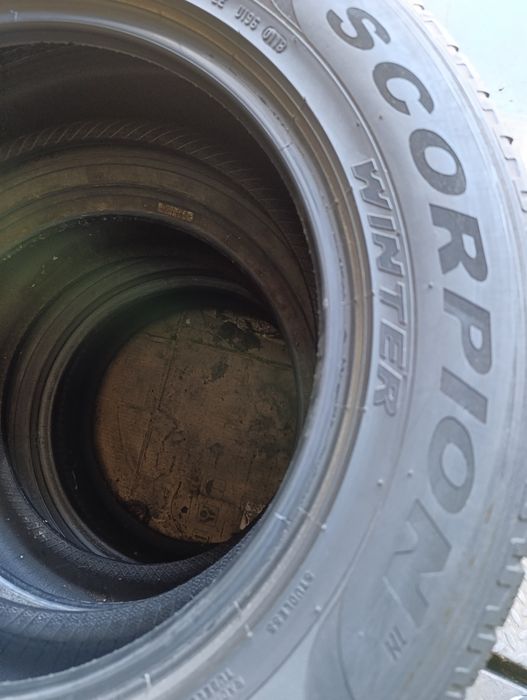 Anvelope de iarnă 215 65 17 Pirelli