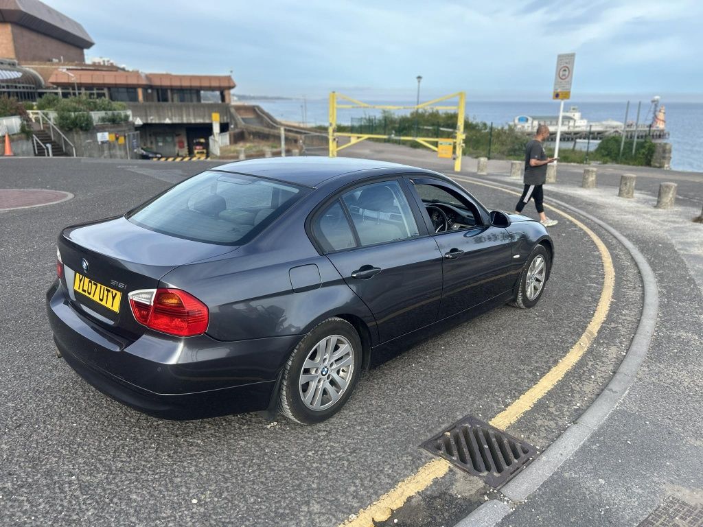 BMW E90 318 на части