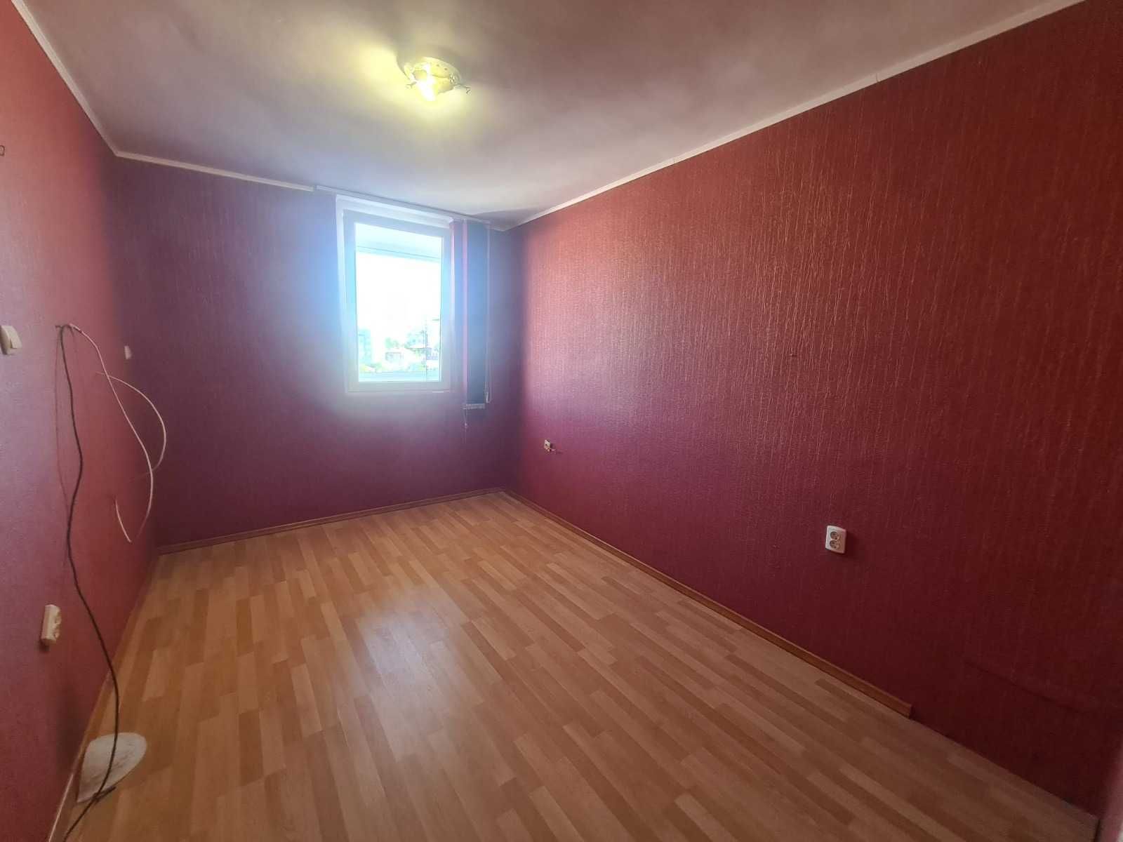 Четиристаен Апартамент За Продажба В Идеалния Център На Гр. Хасково