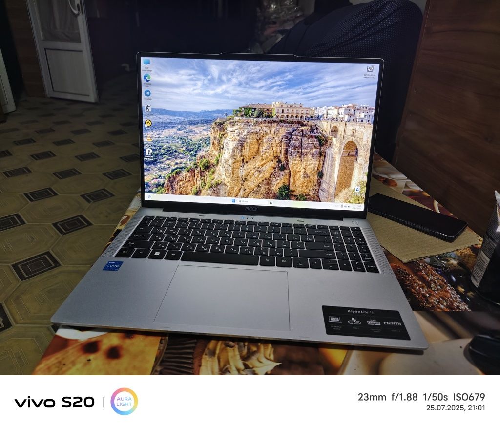 notbuk acer Aspire al16