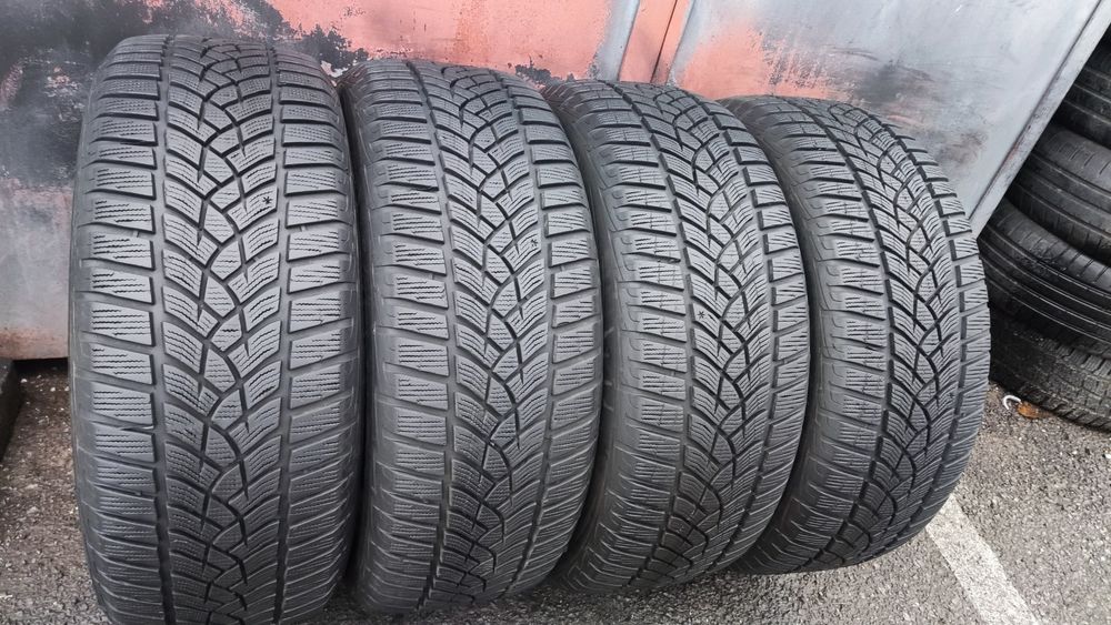 4бр. зимни гуми 225/55/17 GoodYear Ultra Grip Performance 
7.6mm
dot23