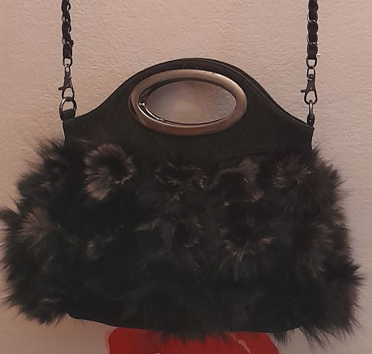 Geanta dama ,neagra blana naturala vulpe