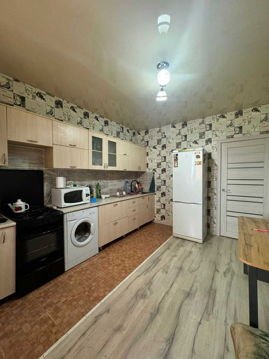 Продам Квартиру в 11 мкр цент