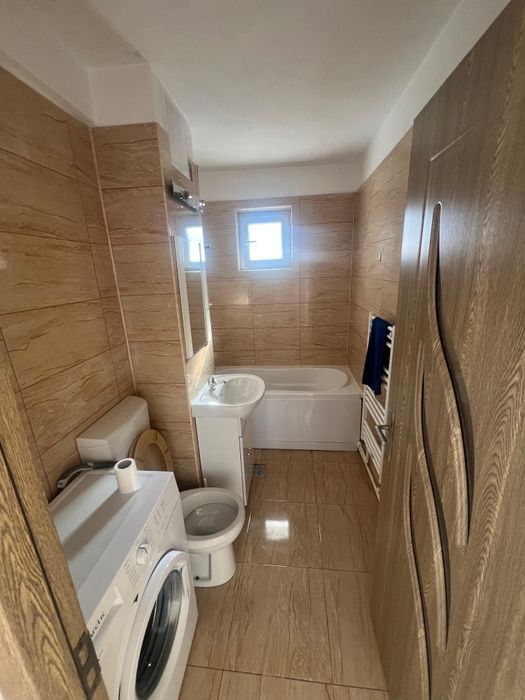 Închiriez apartament zona Aleea Constructorului