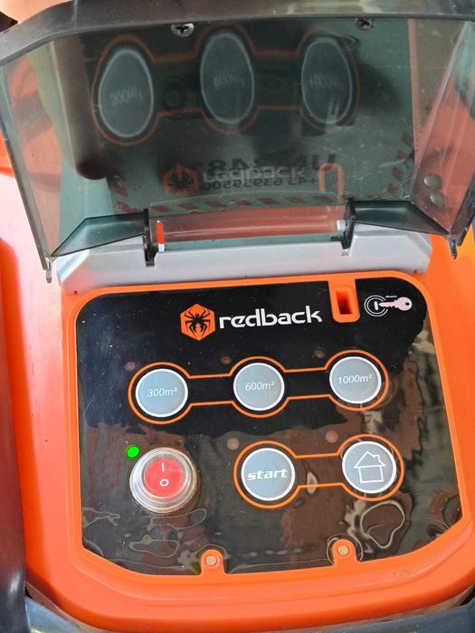 Robot pentru tuns gazon, Redback Robot Mower RM24A-10