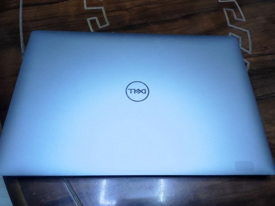 Dell precision 5540   core i7 9850H