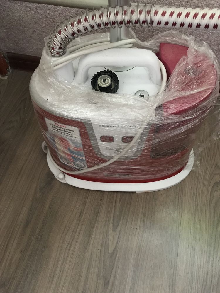 Продам Отпариватель Tefal