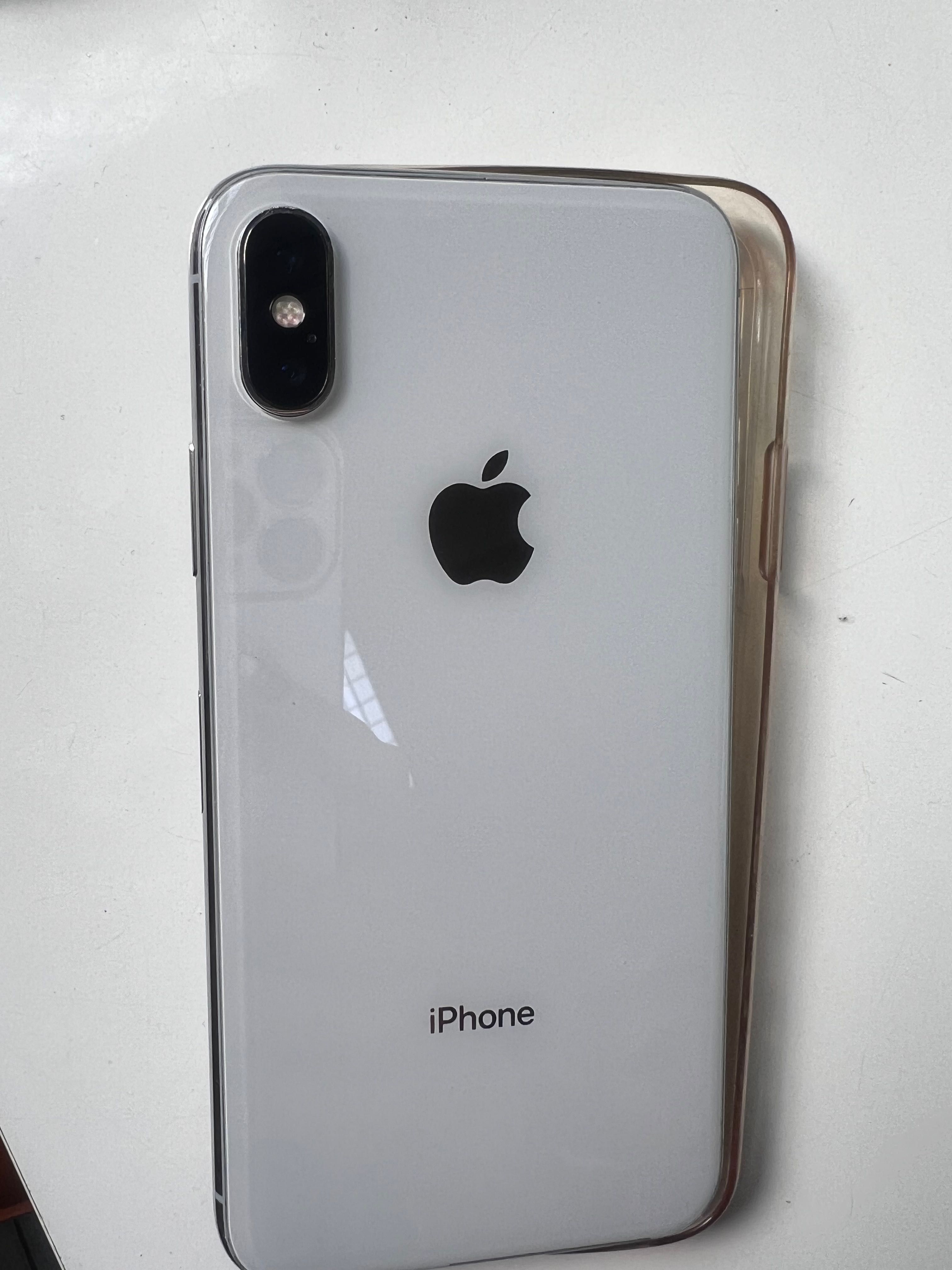 IPhone X 64 GB Отличен