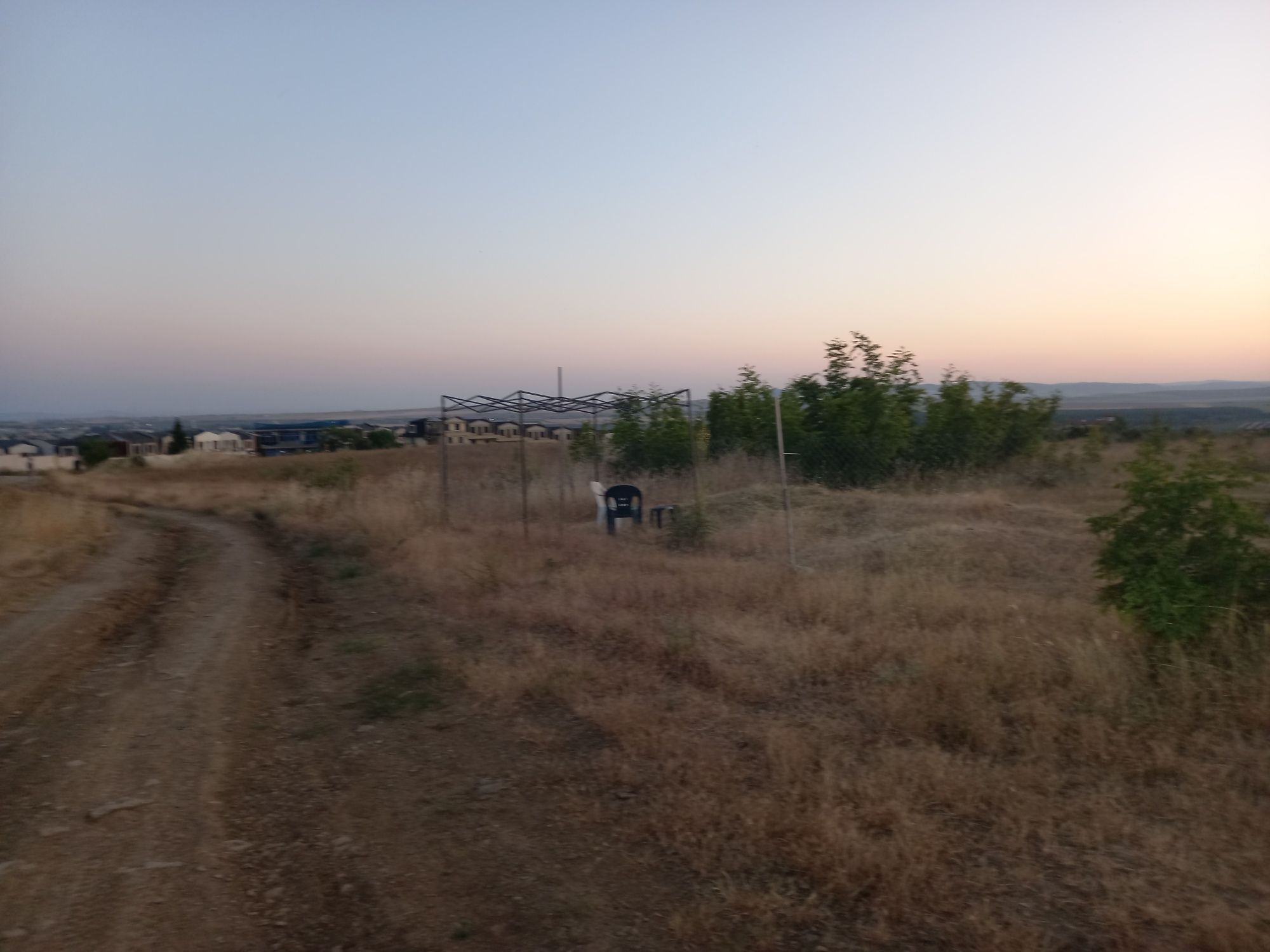 Продавам парцел в района на Несебър
